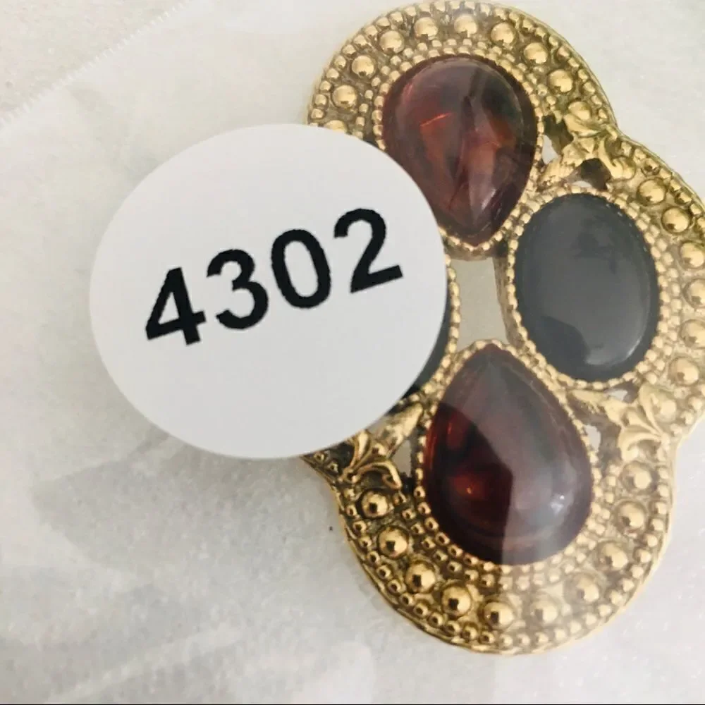 Vintage Amber Black Onyx resin Textured Filigree Gold Brooch 4302